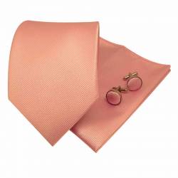 Cravate rose avec sa pochette de costume et ses boutons de manchette assortis
