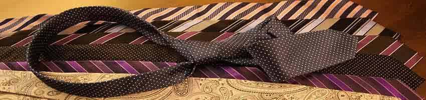 Coffret cravate en soie et pochette assortie - La Cravate Rouge